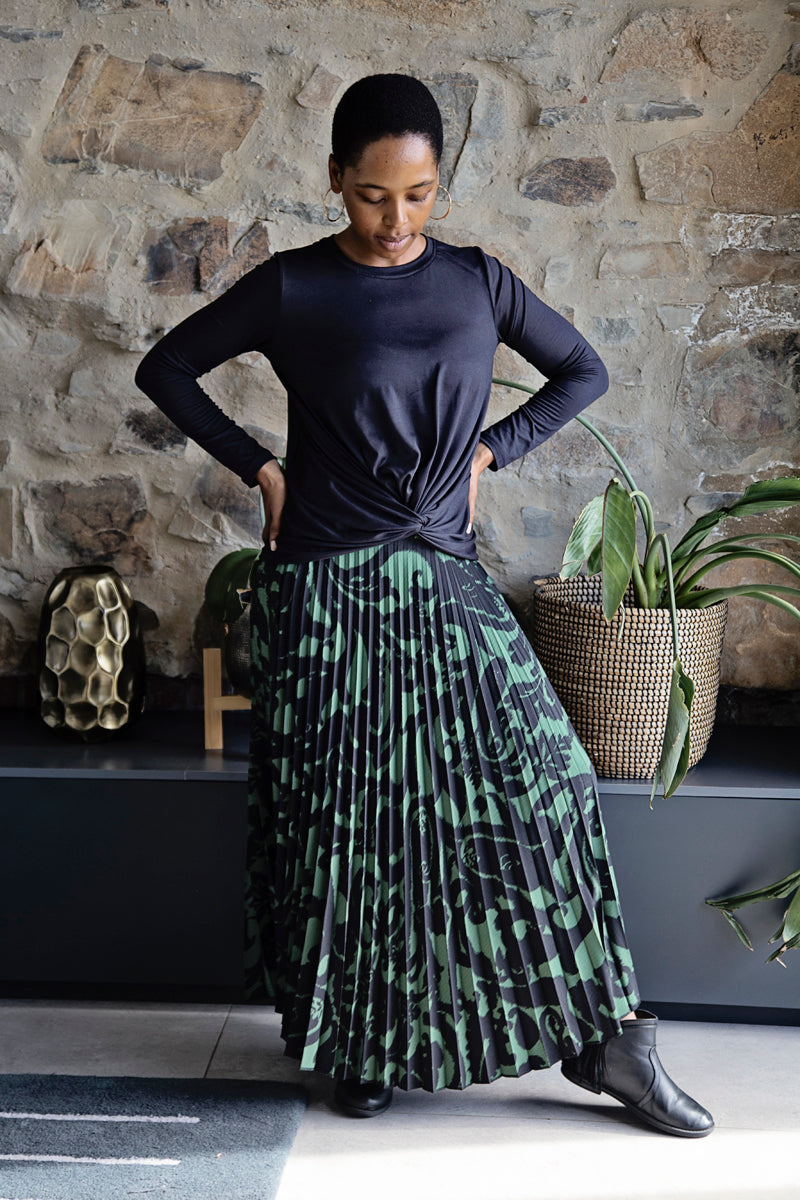Green & Black Floral Pleated Skirt