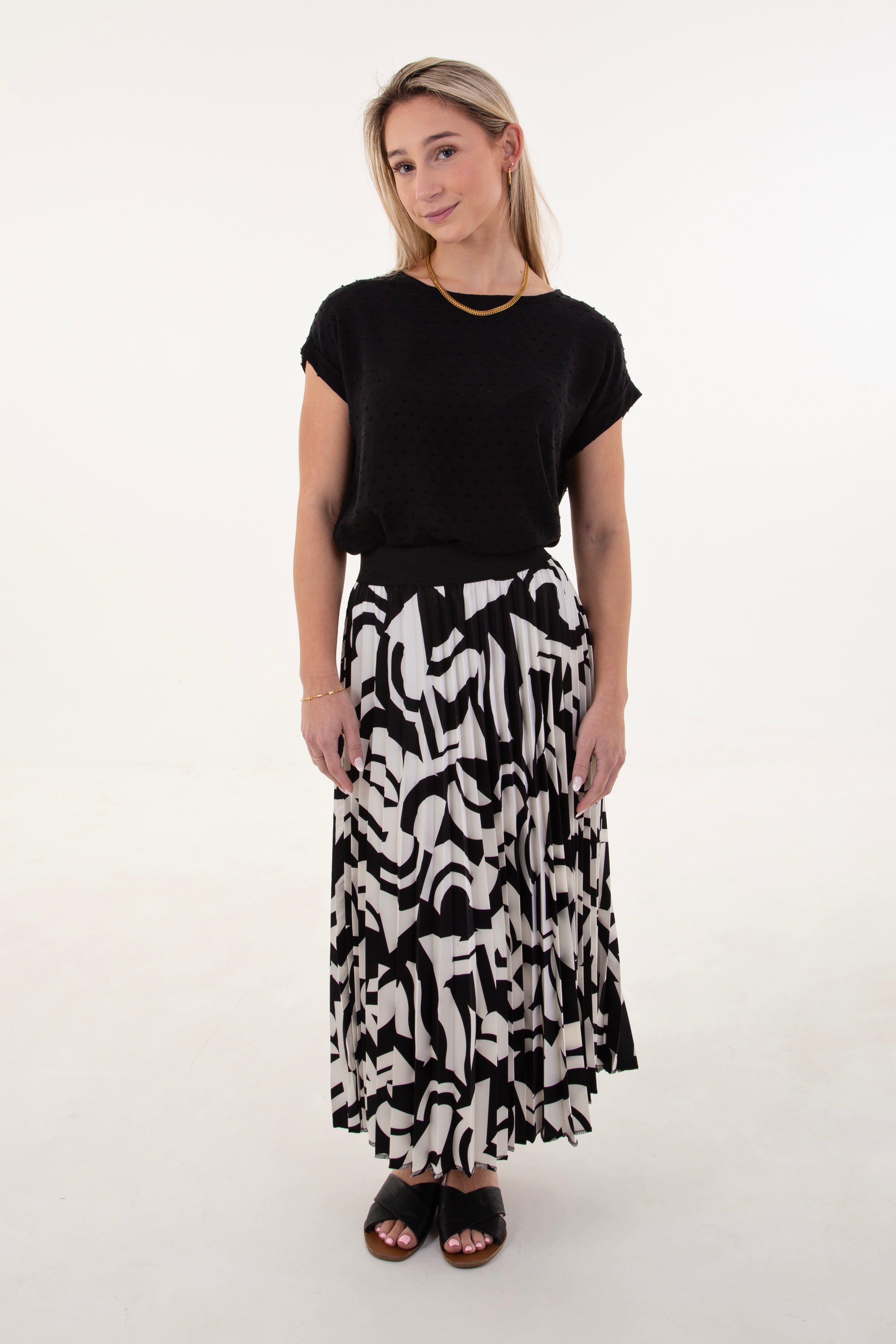 Cream & Black Abstract Pleated Skirt