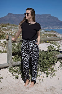 Black & White Long Abstract Print Joggers